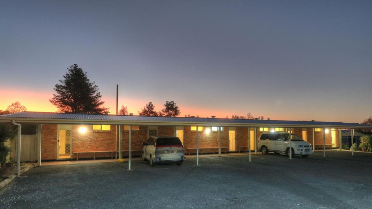 Glen Innes Motel Extérieur photo